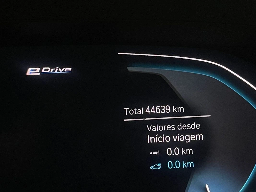 BMW 330 e Touring Pack M Auto