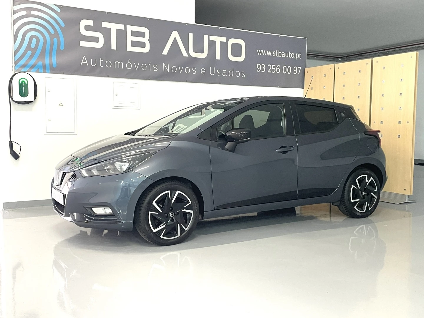 Nissan Micra 1.0 IG-T N-Design Black P.Navi