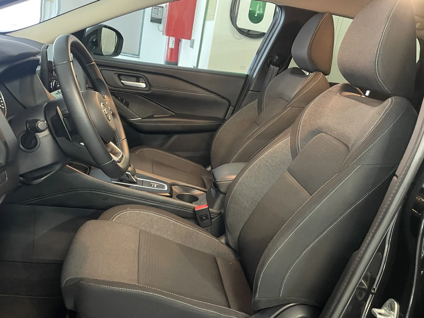 Nissan Qashqai 1.3 DIG-T N-Connecta LED Xtronic