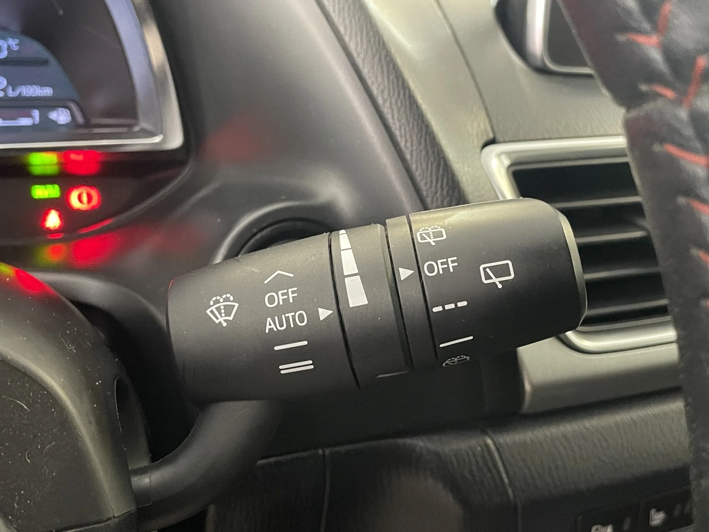 Mazda 3 1.5 Sky-D Excellence Navi