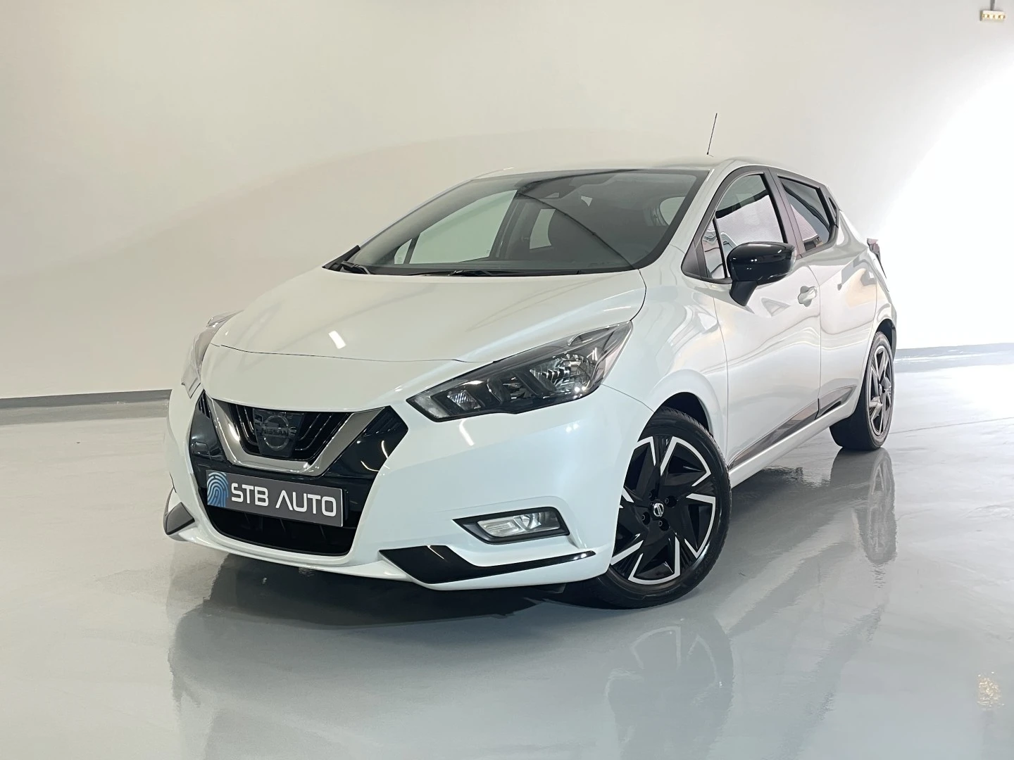 Nissan Micra 1.0 IG-T N-Design Black P.Navi