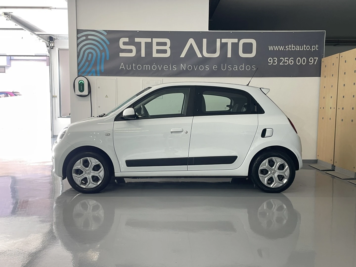 Renault Twingo SCe 65 lIMITED