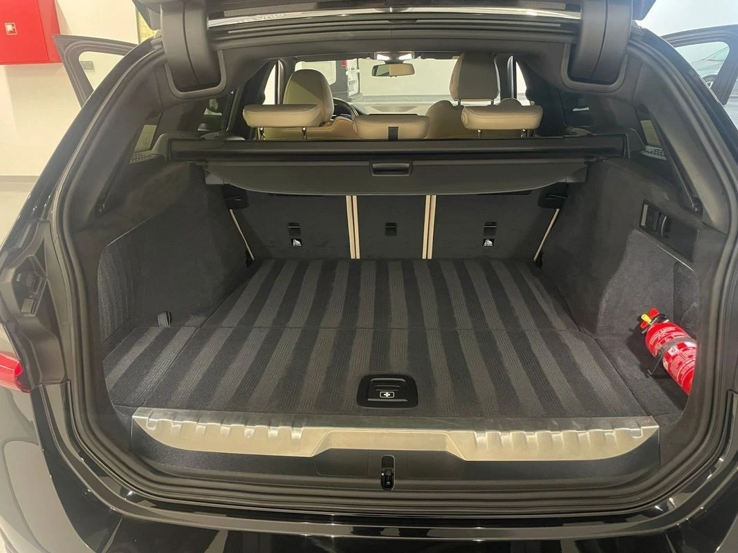 BMW 330 e Touring Pack M Auto