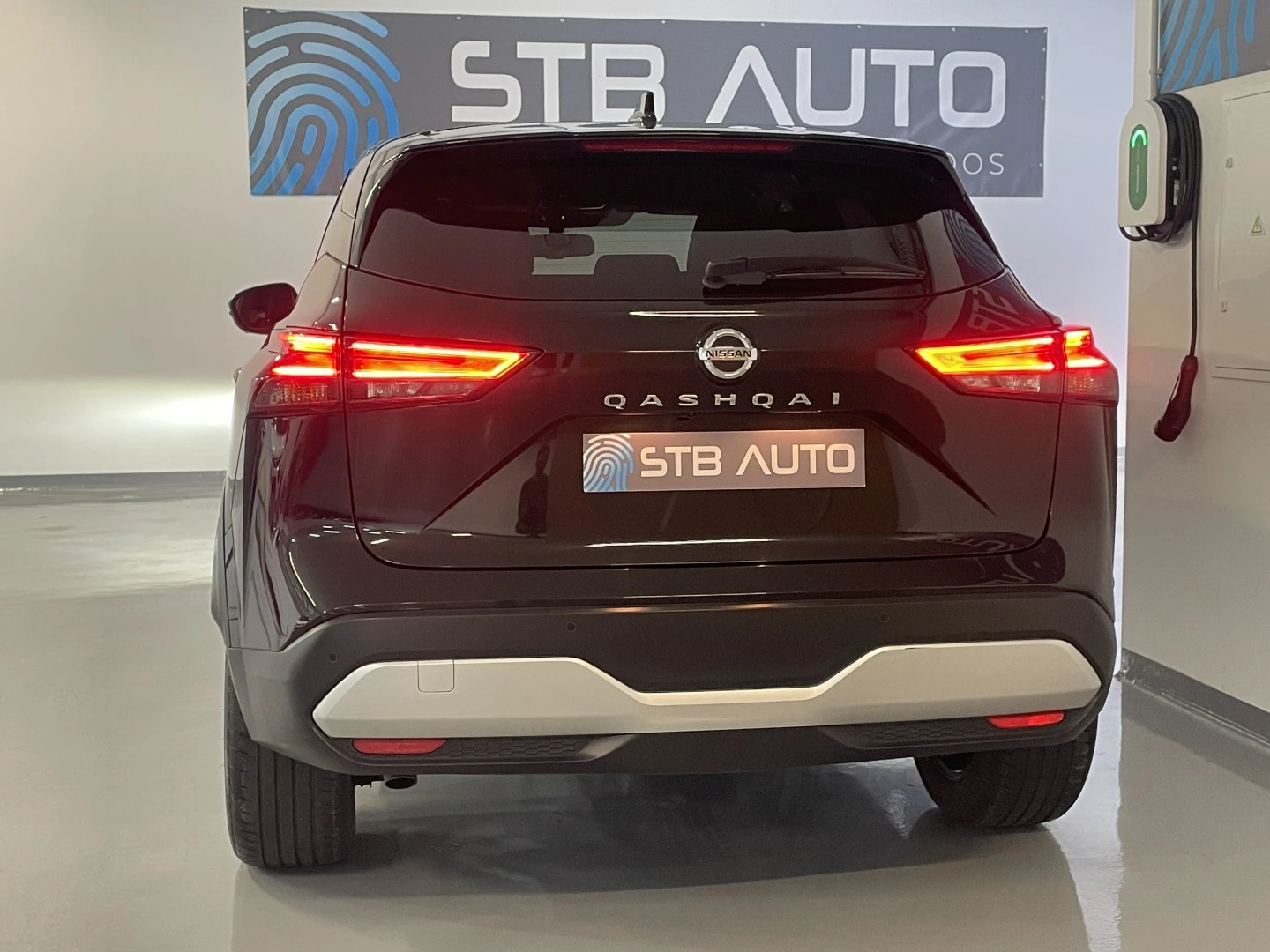 Nissan Qashqai 1.3 DIG-T N-Connecta LED Xtronic