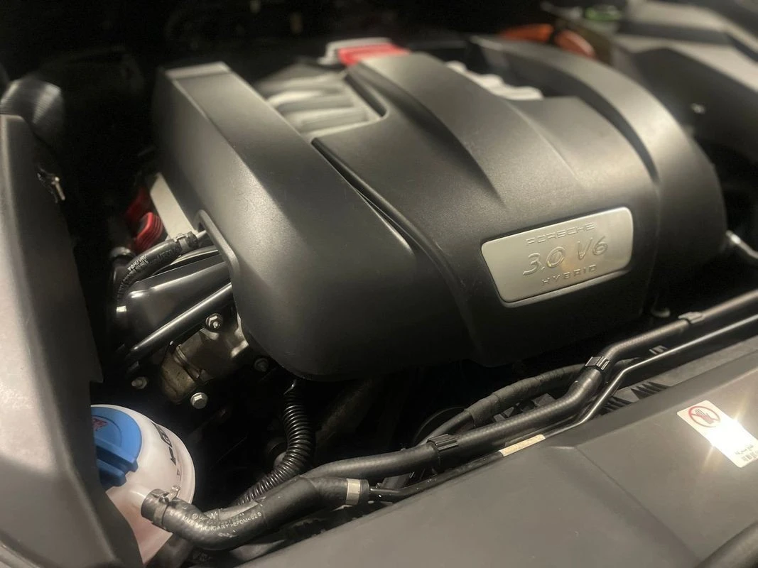 Porsche Cayenne S Hybrid