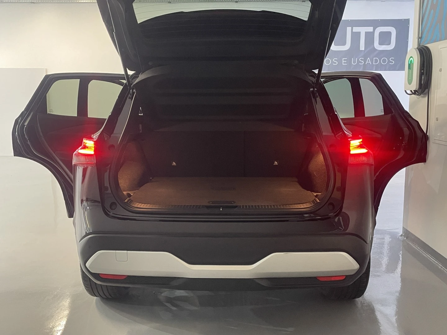 Nissan Qashqai 1.3 DIG-T N-Connecta LED Xtronic