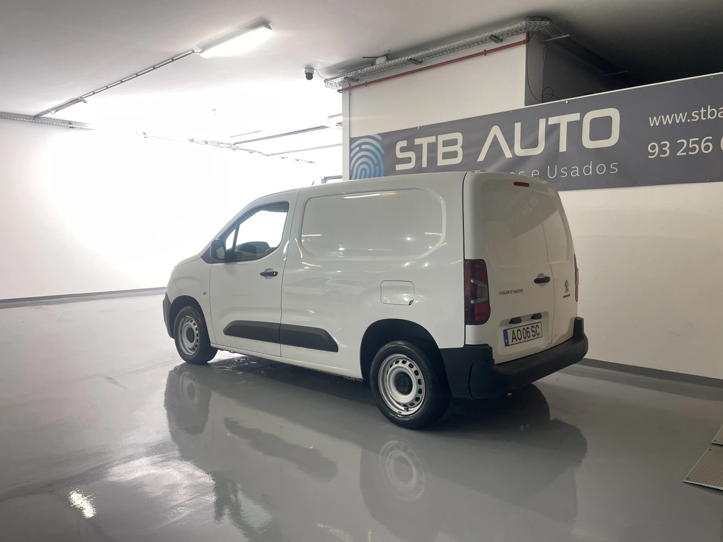 Peugeot Partner Pro Standard 4d