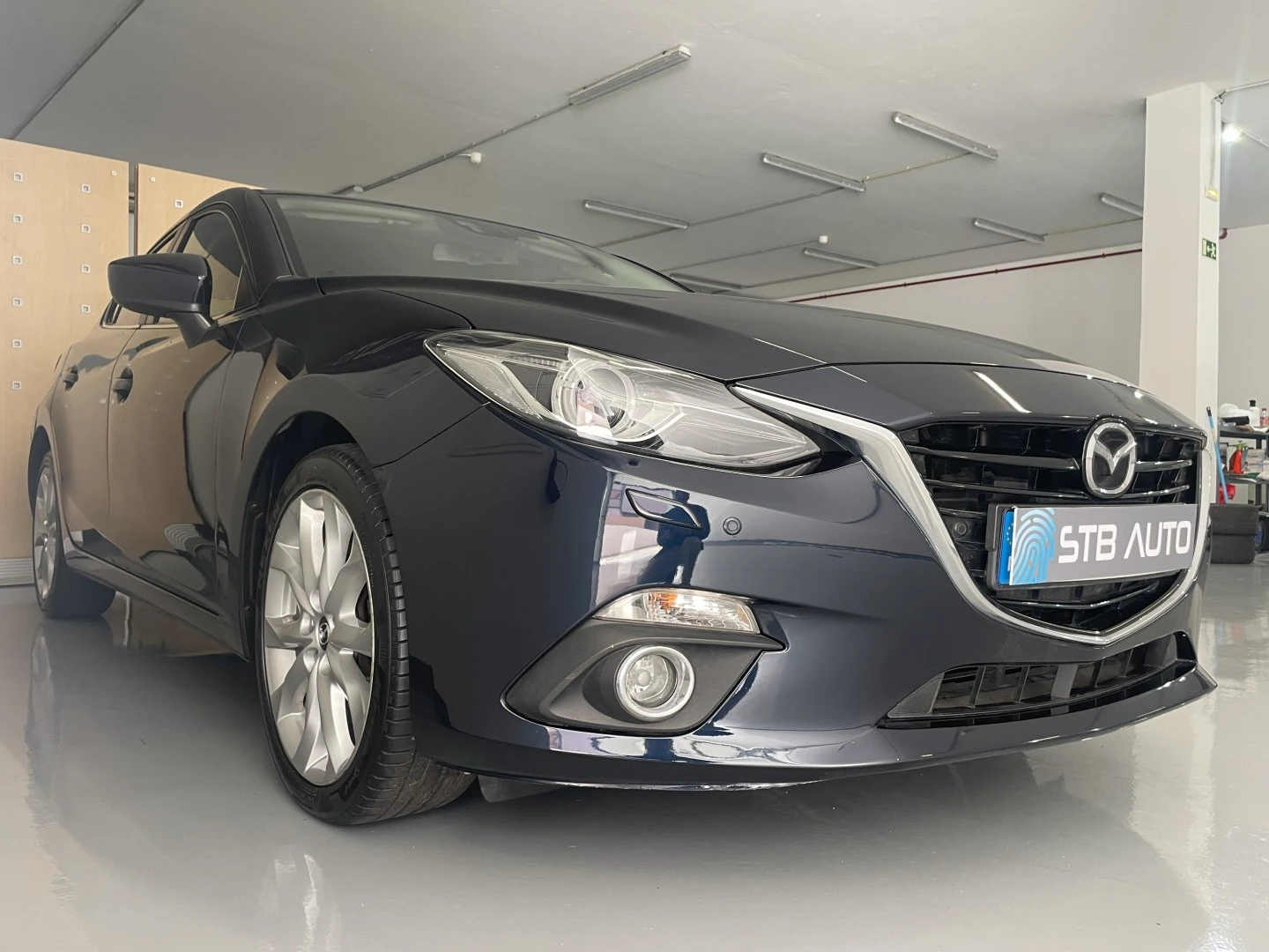 Mazda 3 1.5 Sky-D Excellence Navi