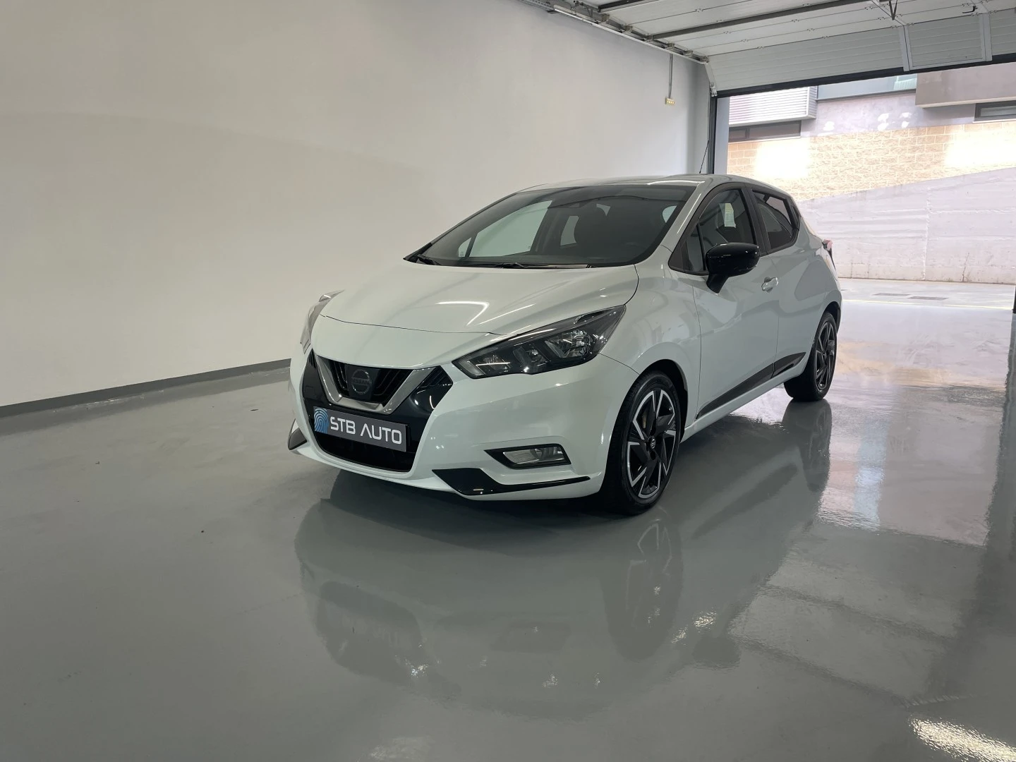 Nissan Micra 1.0 IG-T N-Design Black P.Navi