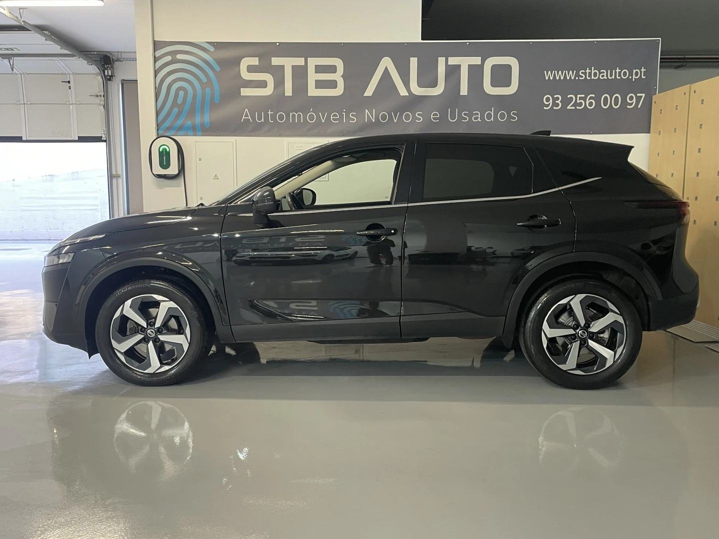 Nissan Qashqai 1.3 DIG-T N-Connecta LED Xtronic