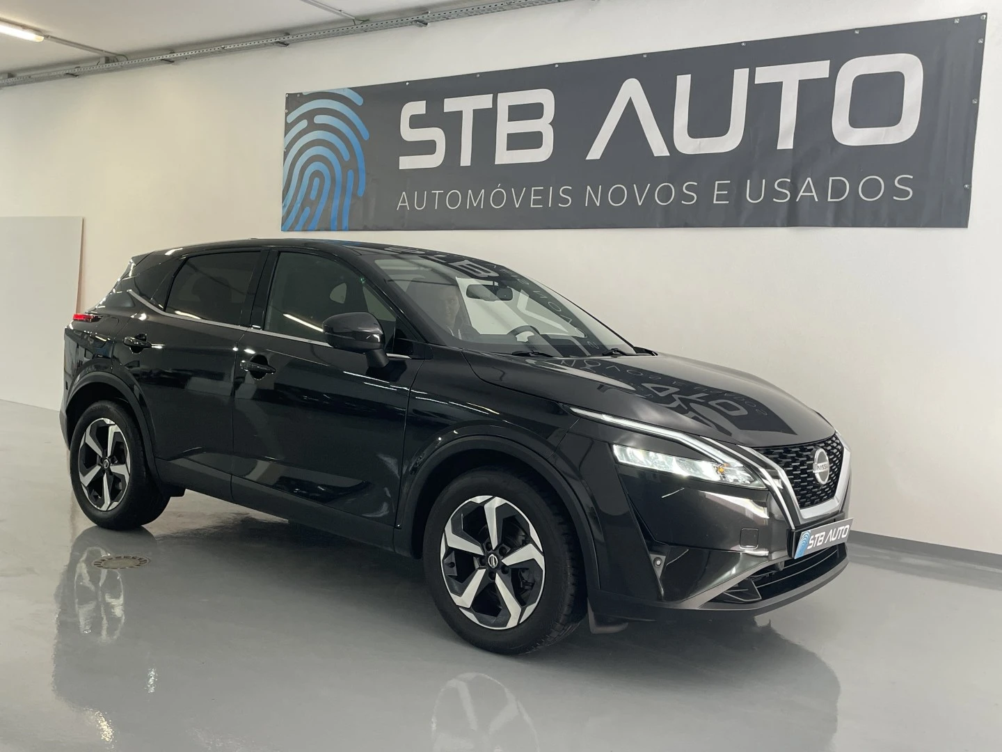 Nissan Qashqai 1.3 DIG-T N-Connecta LED Xtronic