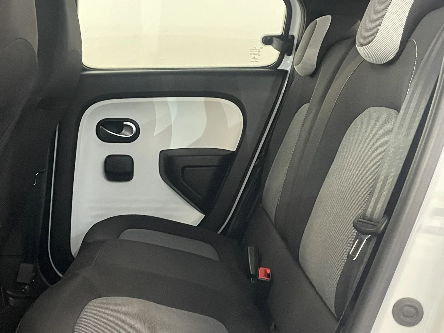 Renault Twingo SCe 65 lIMITED
