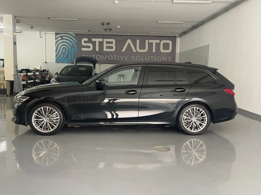 BMW 330 e Touring Pack M Auto