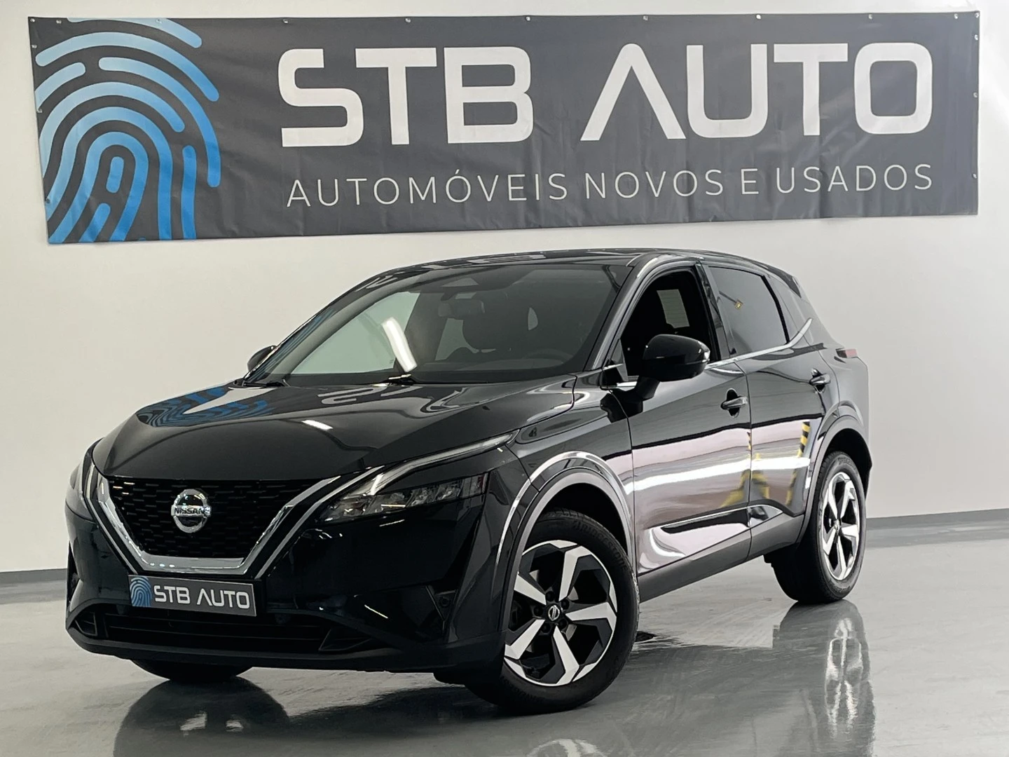 Nissan Qashqai 1.3 DIG-T N-Connecta LED Xtronic