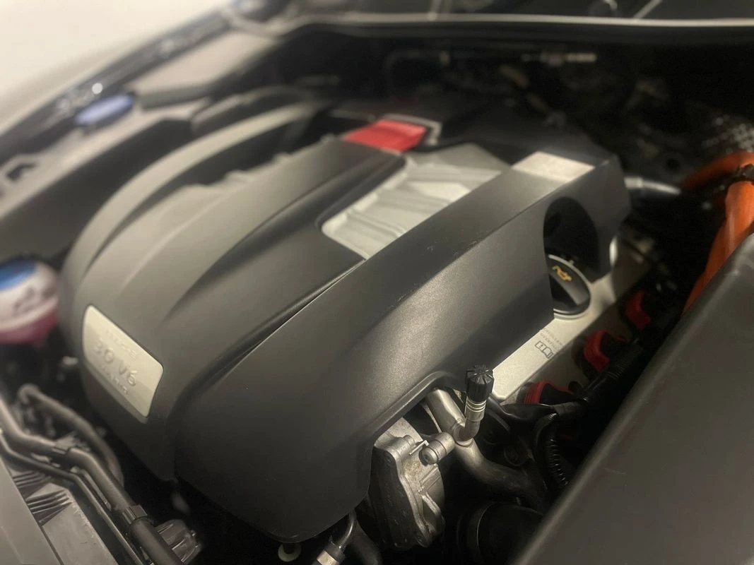 Porsche Cayenne S Hybrid