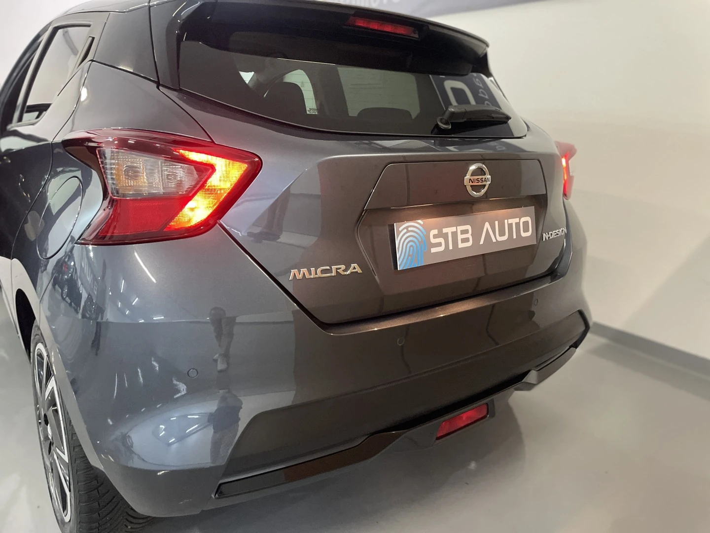 Nissan Micra 1.0 IG-T N-Design Black P.Navi