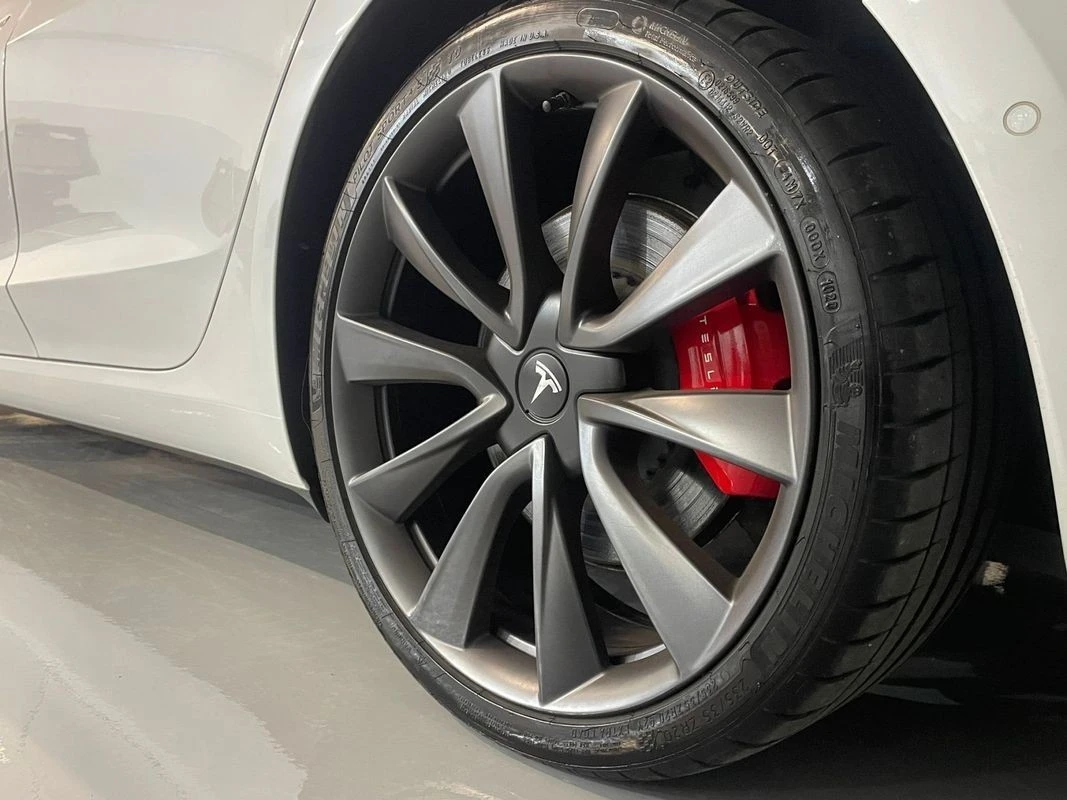 Tesla Model 3 Performance Dual Motor AWD