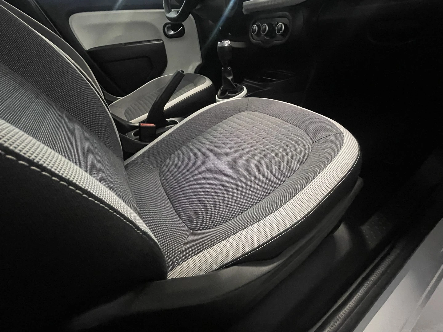 Renault Twingo SCe 65 lIMITED