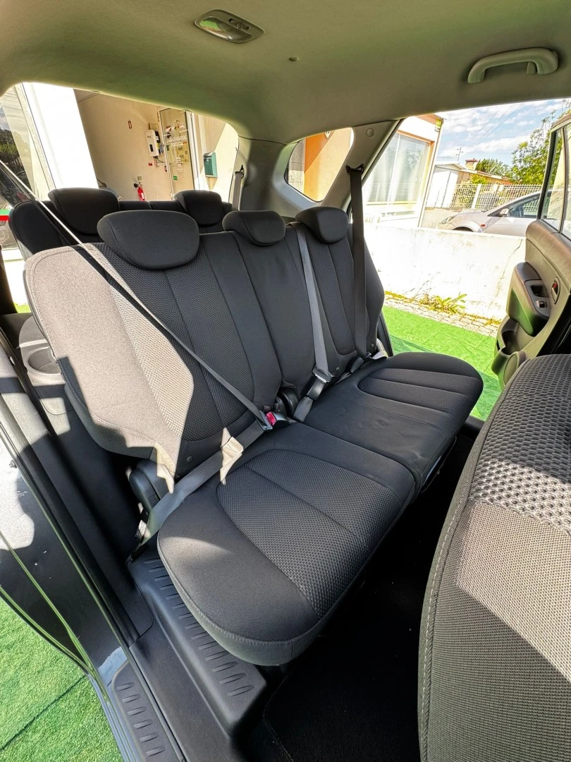 Kia Carens 1.6 CRDi Spirit