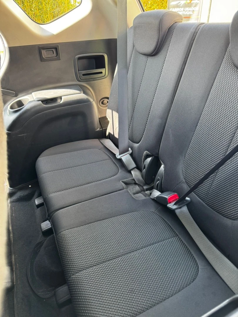 Kia Carens 1.6 CRDi Spirit