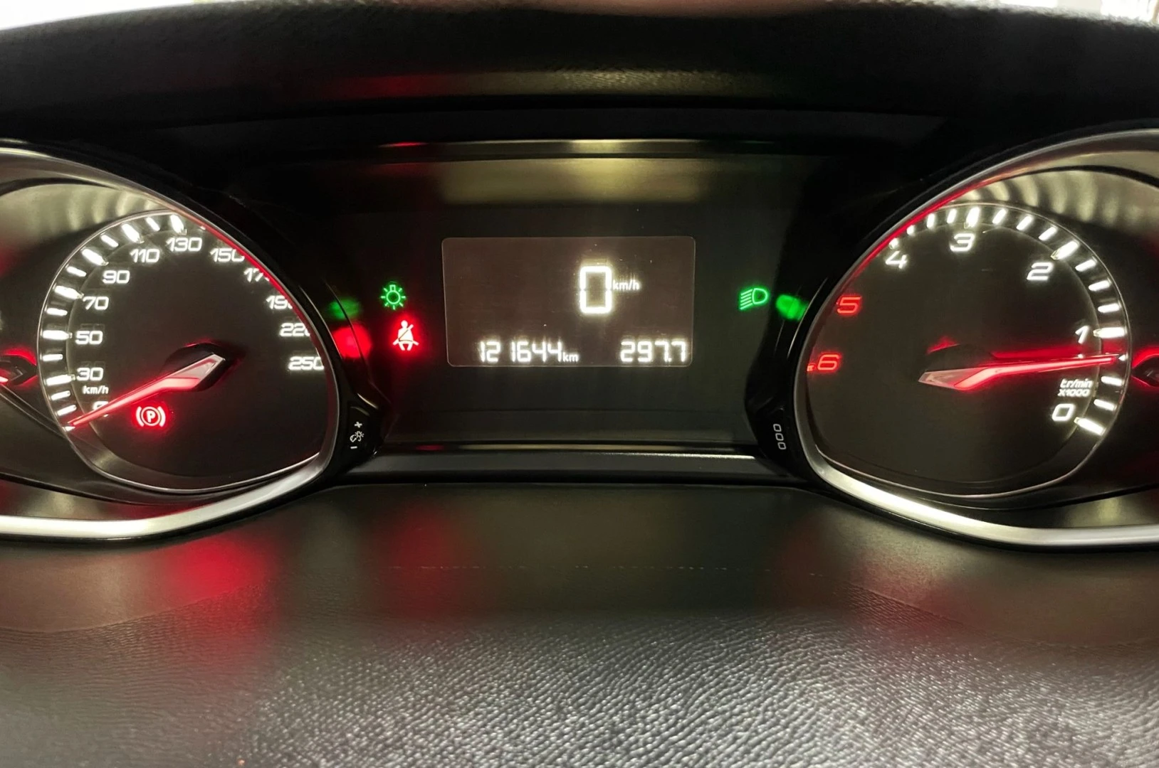 Peugeot 308 1.6 e-HDi Allure
