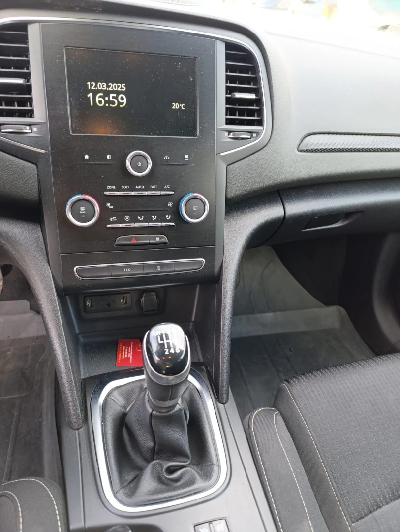 Renault Mégane Sport Tourer 1.5 Blue dCi Limited C/PM+Pneu