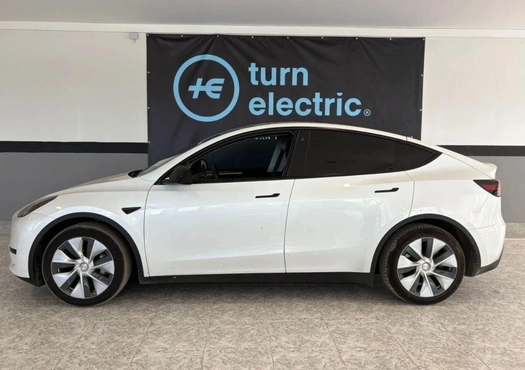 Tesla Model Y RWD