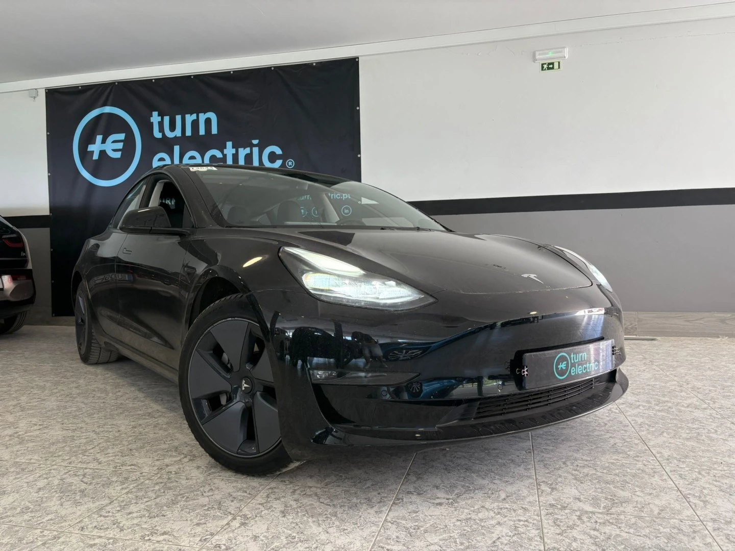 Tesla Model 3 Long Range AWD Dual Motor
