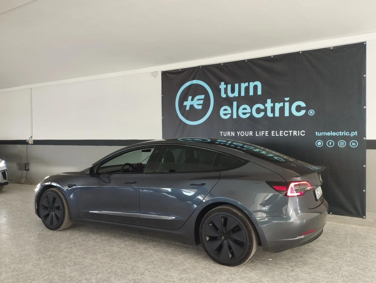 Tesla Model 3 Long Range Tração Traseira
