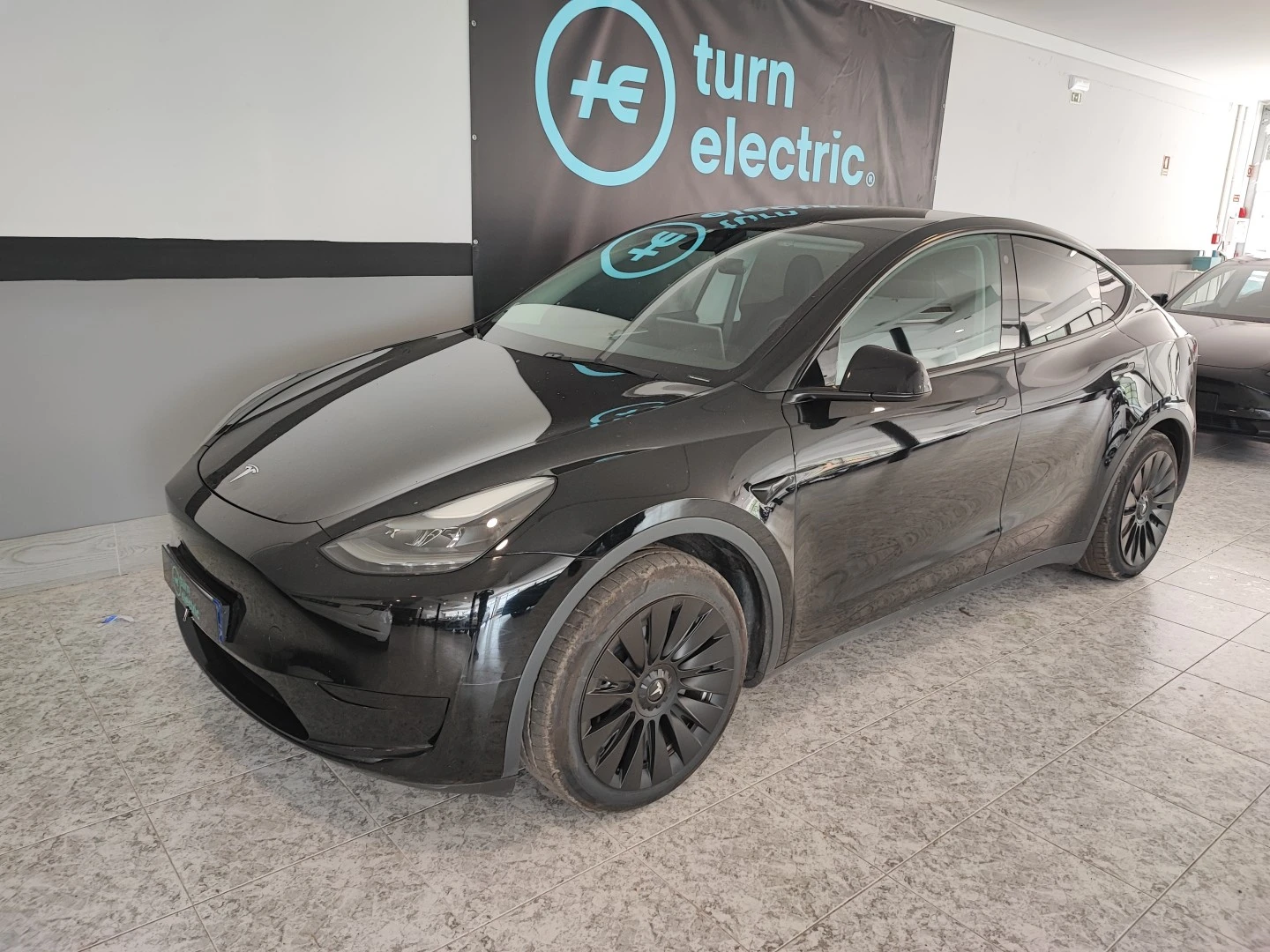 Tesla Model Y RWD