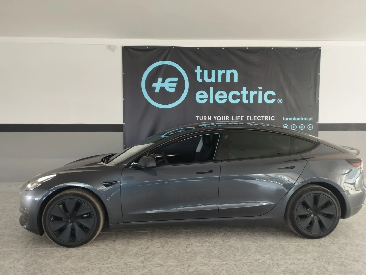 Tesla Model 3 Long Range Tração Traseira