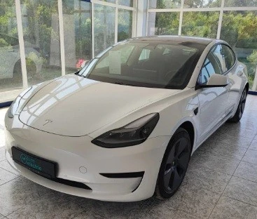 Tesla Model 3 Standard Range Plus RWD