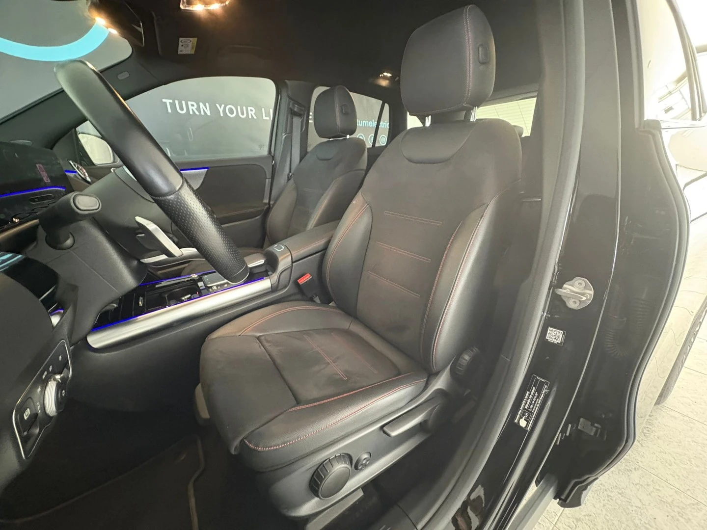 Mercedes-Benz EQA 250 AMG Line