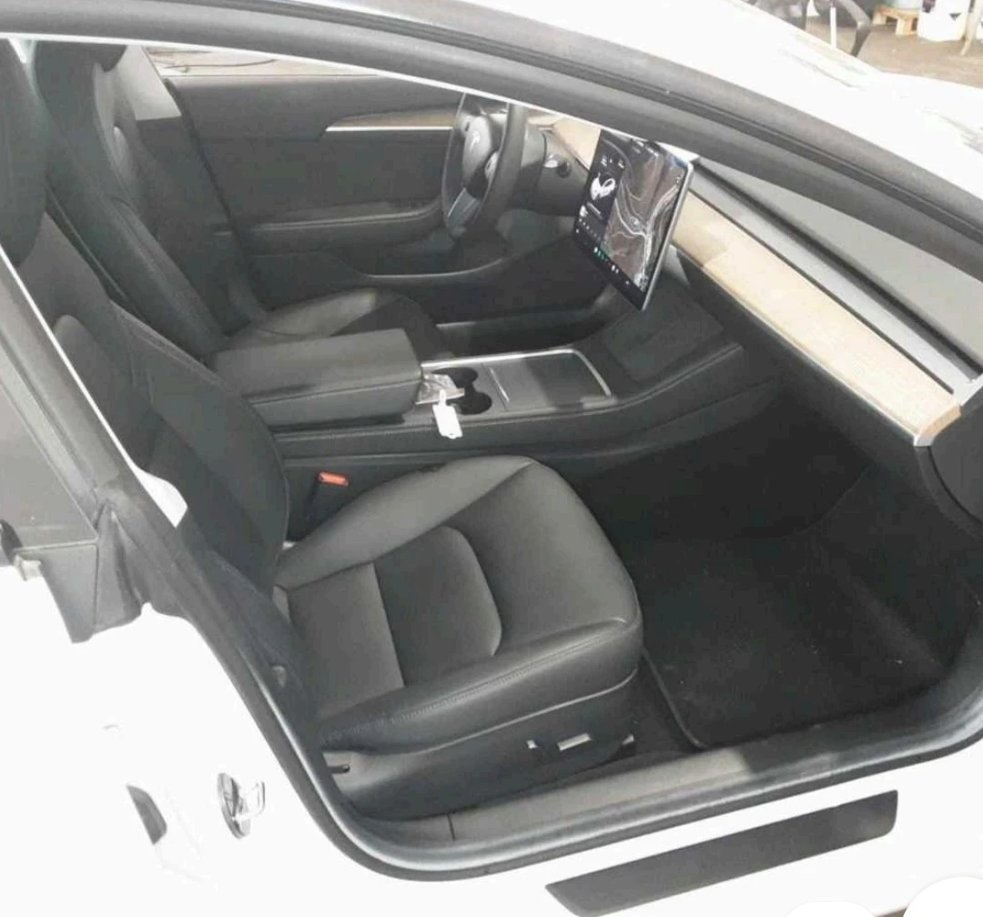 Tesla Model 3 Standard Range Plus RWD
