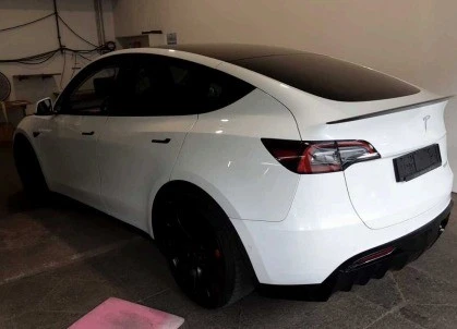 Tesla Model Y Performance Dual Motor AWD