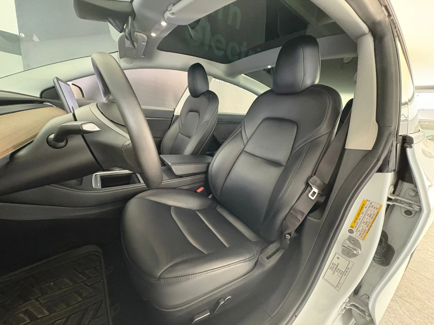 Tesla Model 3 Standard Range Plus RWD