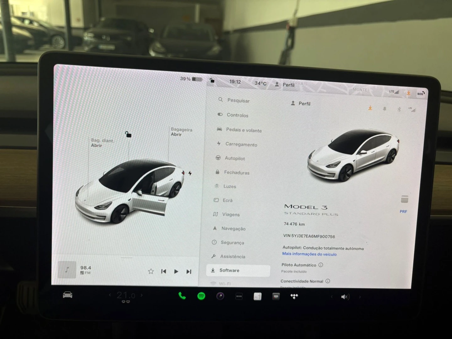 Tesla Model 3 Standard Range Plus RWD