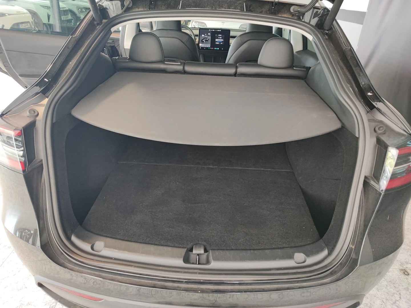Tesla Model Y RWD