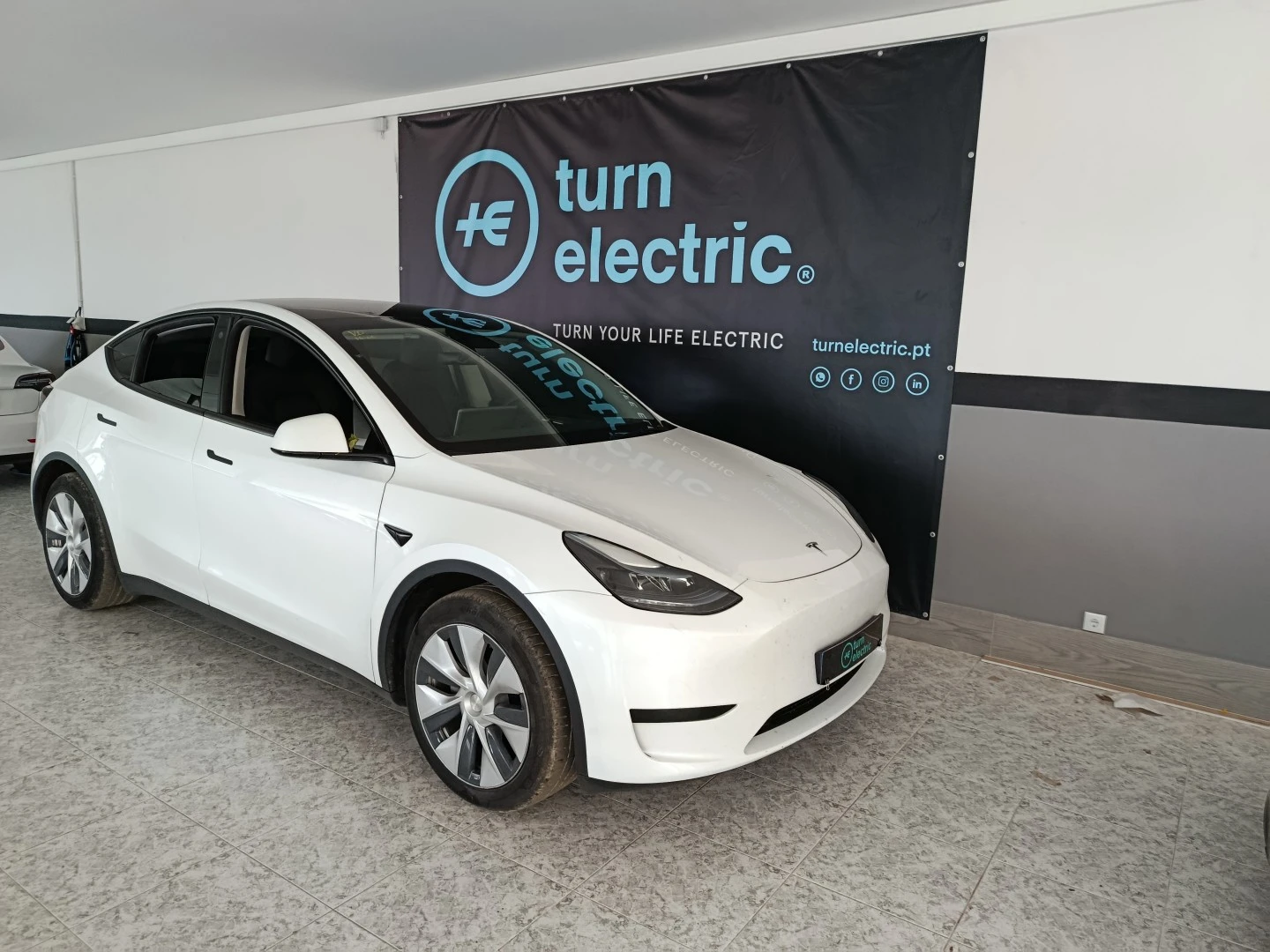 Tesla Model Y Tração Traseira