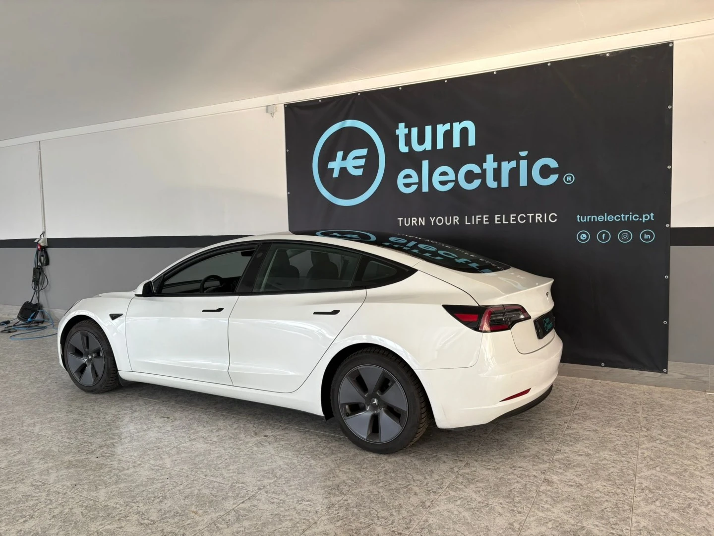 Tesla Model 3 Standard Range Plus RWD