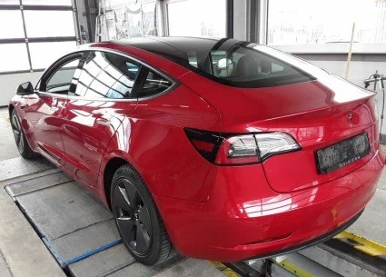 Tesla Model 3 Long Range AWD Dual Motor