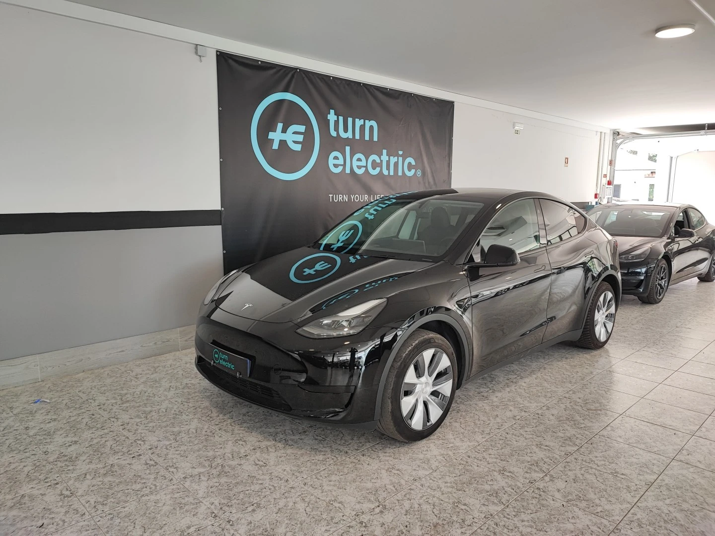 Tesla Model Y RWD