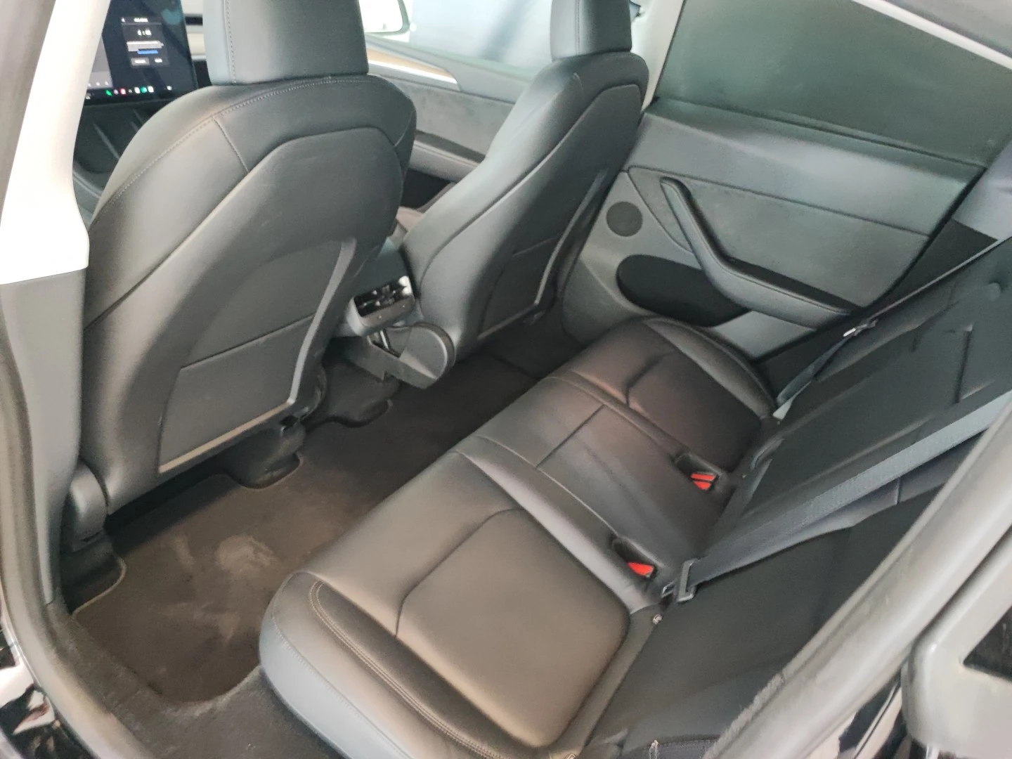 Tesla Model Y RWD