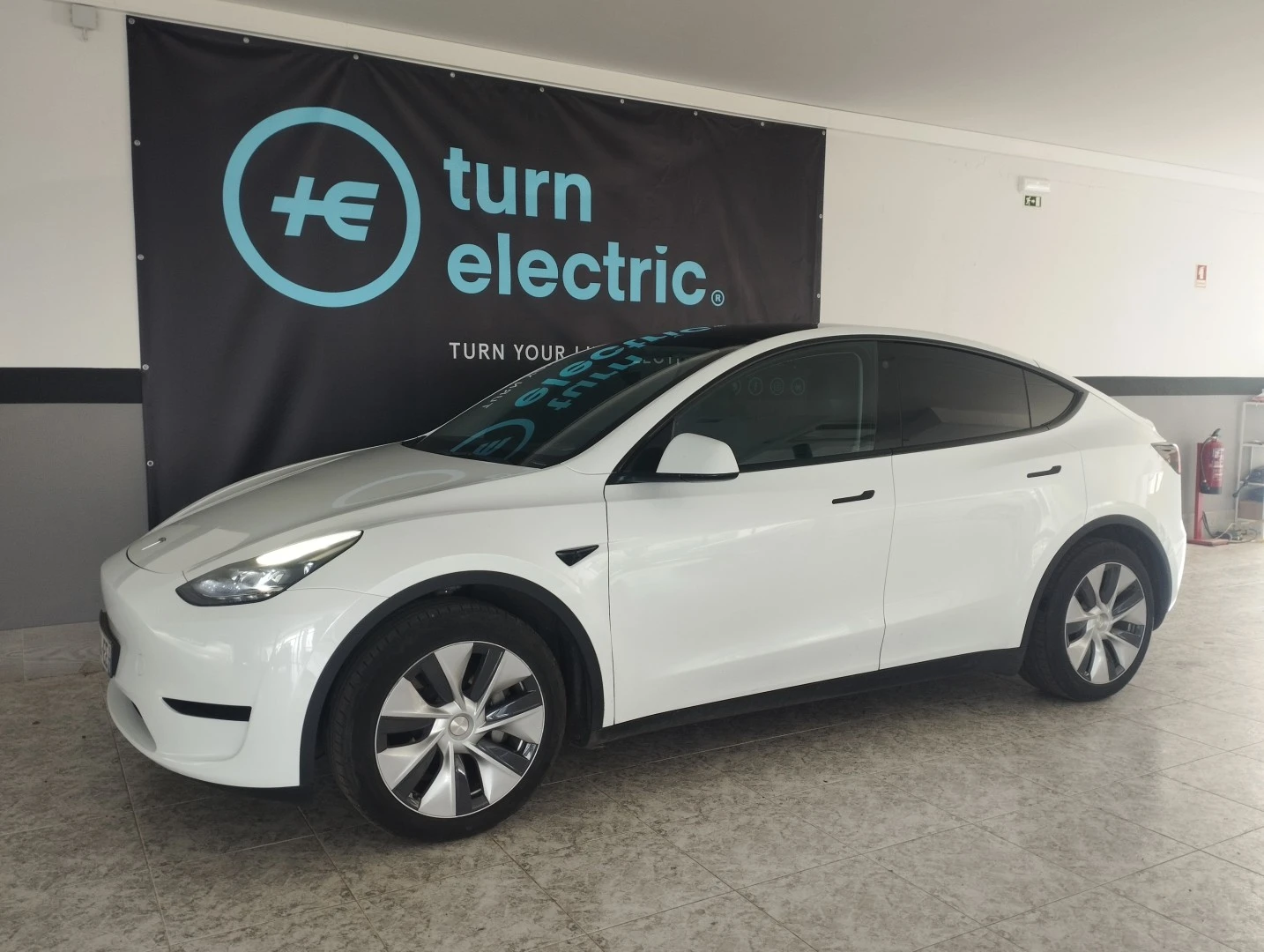 Tesla Model Y RWD
