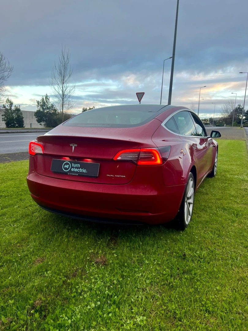 Tesla Model 3 Long-Range Dual Motor AWD