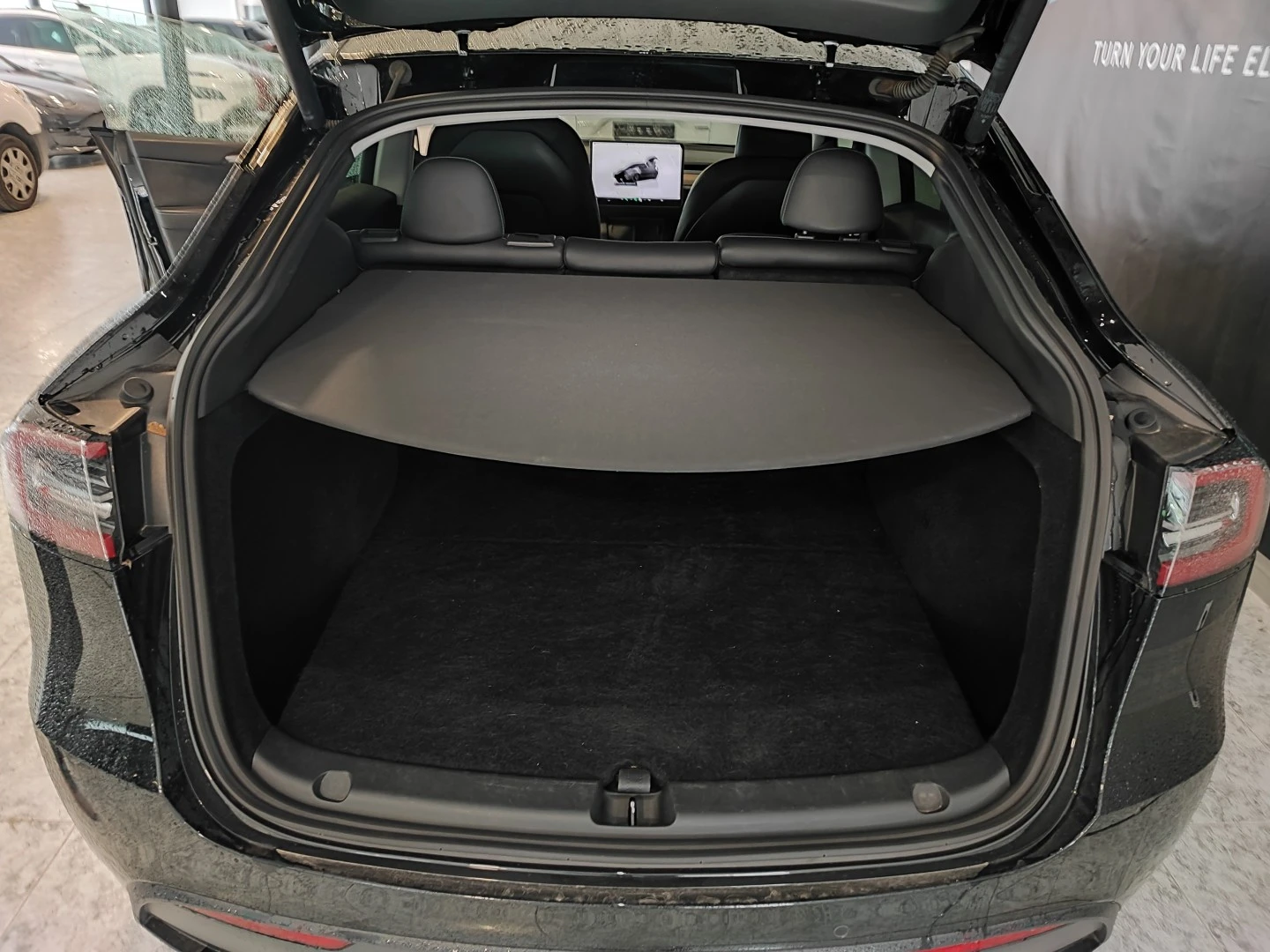 Tesla Model Y Performance Dual Motor AWD