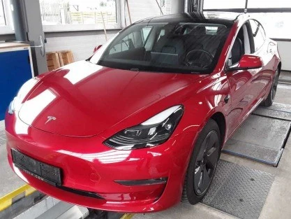 Tesla Model 3 Long Range AWD Dual Motor