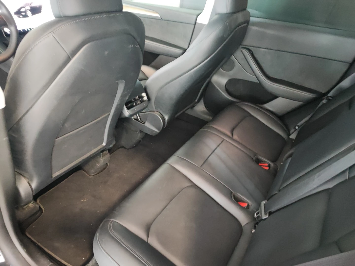 Tesla Model Y RWD