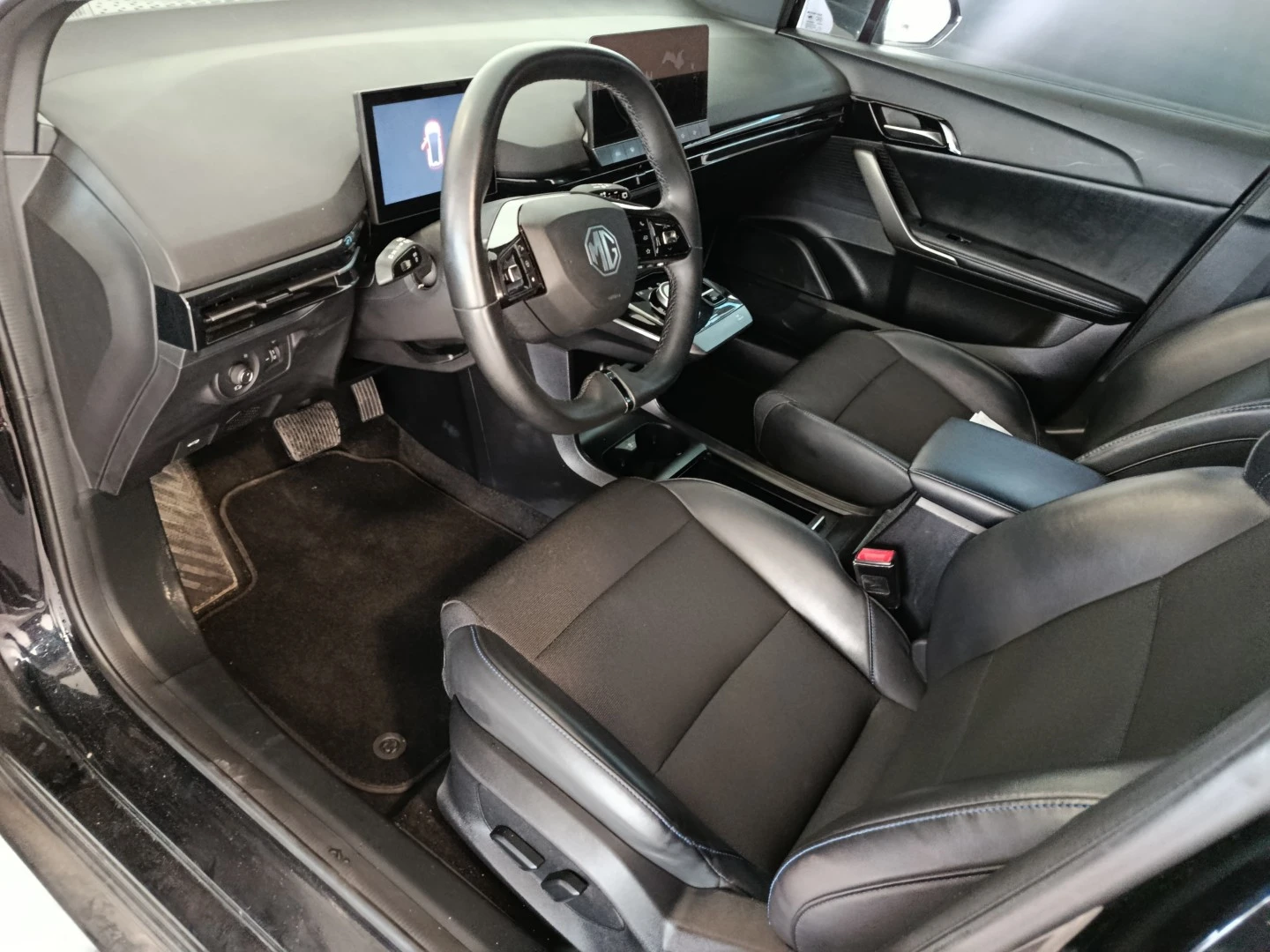 MG MG4 64 kWh Luxury