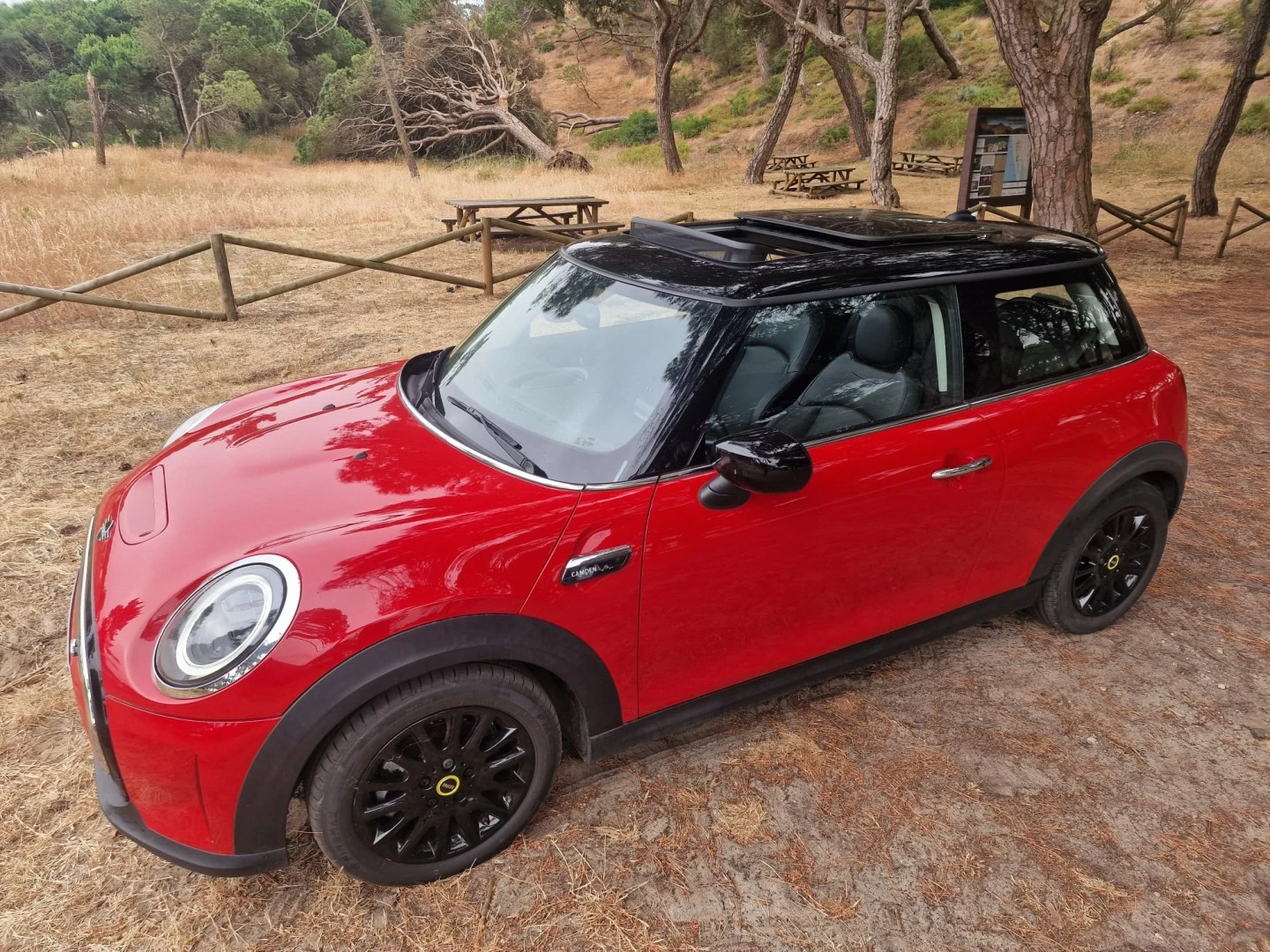 MINI 3 Portas Cooper SE Camden Edition